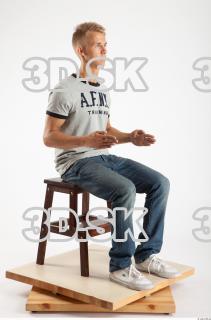 Sitting reference of Andrej 0015